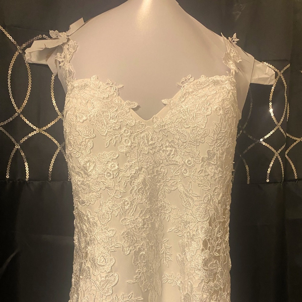 Wedding gown